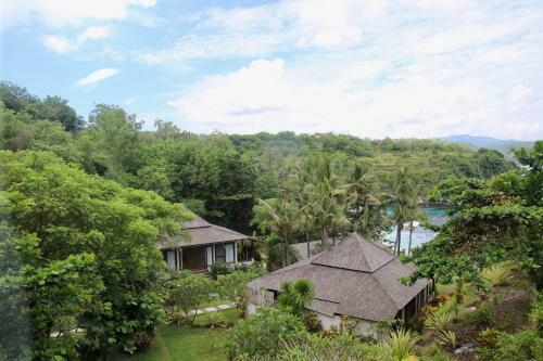 Villa Trevally