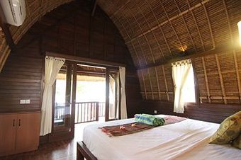 Secret Point Huts