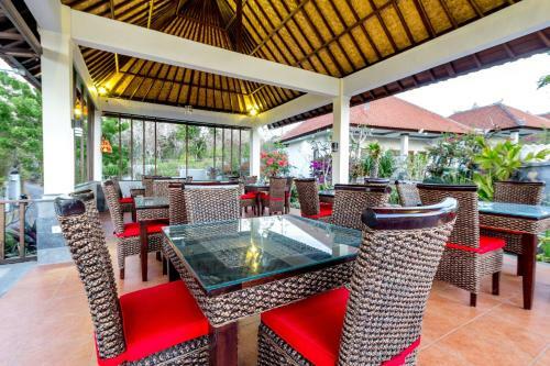 Hotel Padma Kumala Resort