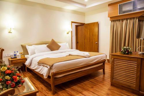Hill Palace Hotel & Spa