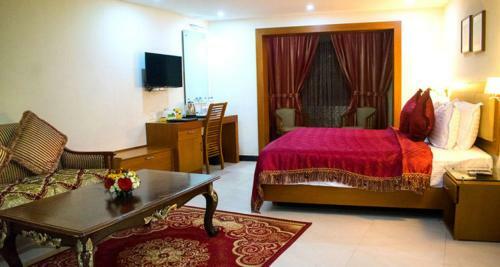 Hill Palace Hotel & Spa