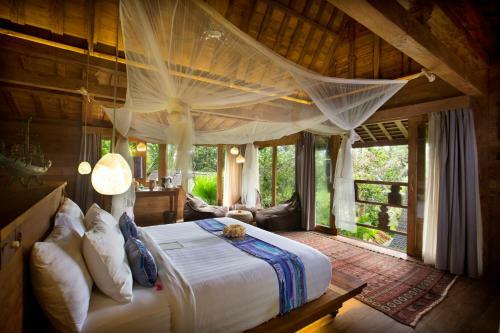 Hotel Blue Karma Resort