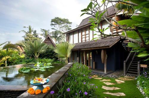 Hotel Blue Karma Resort