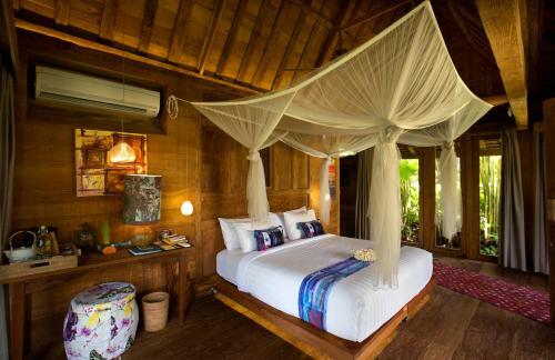 Hotel Blue Karma Resort