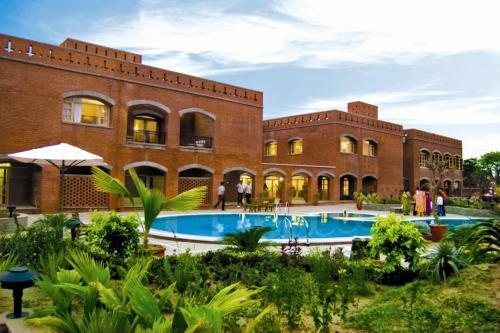 Hotel Cambay Sapphire, Gandhinagar