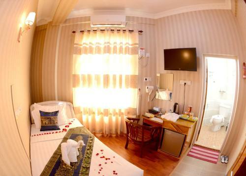 Royal Naung Yoe Hotel