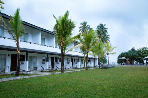 Hotel Coco Royal Beach Resort