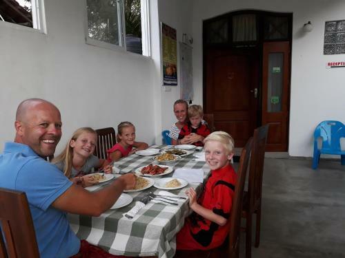 Hostal Anna Tourist Inn