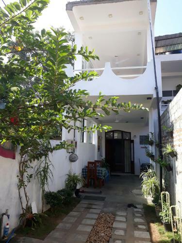 Hostal Anna Tourist Inn