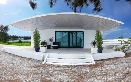 Rockbund Fishing Chalet