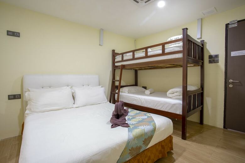 Hashtag 12 Boutique Hotel