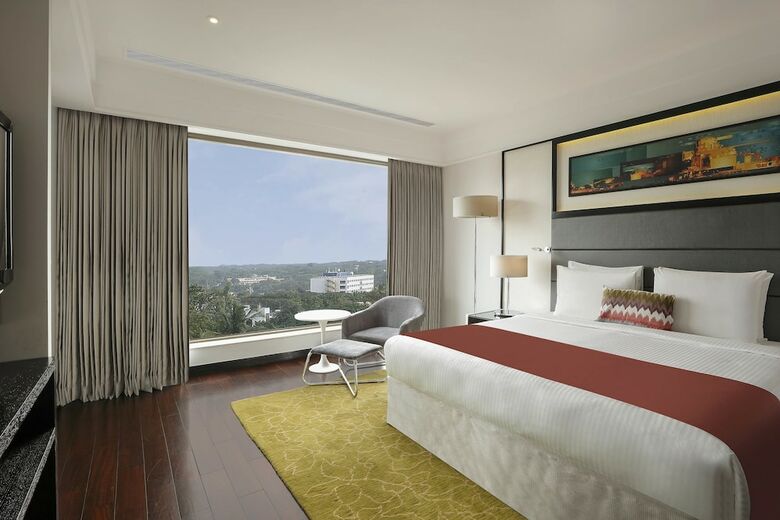 Hotel Courtyard By Marriott Pune City Centre