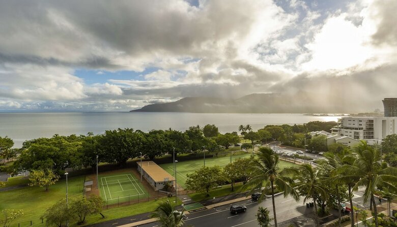 Hotel Rydges Esplanade Resort Cairns