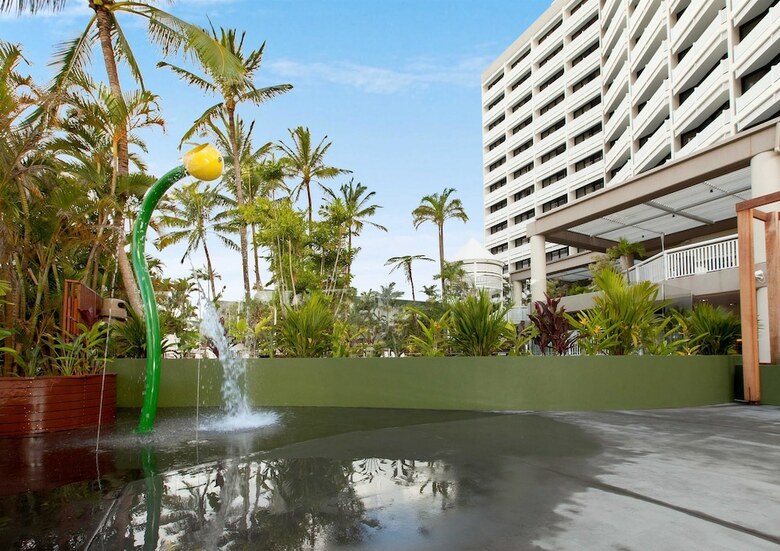 Hotel Rydges Esplanade Resort Cairns