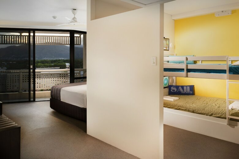 Hotel Rydges Esplanade Resort Cairns