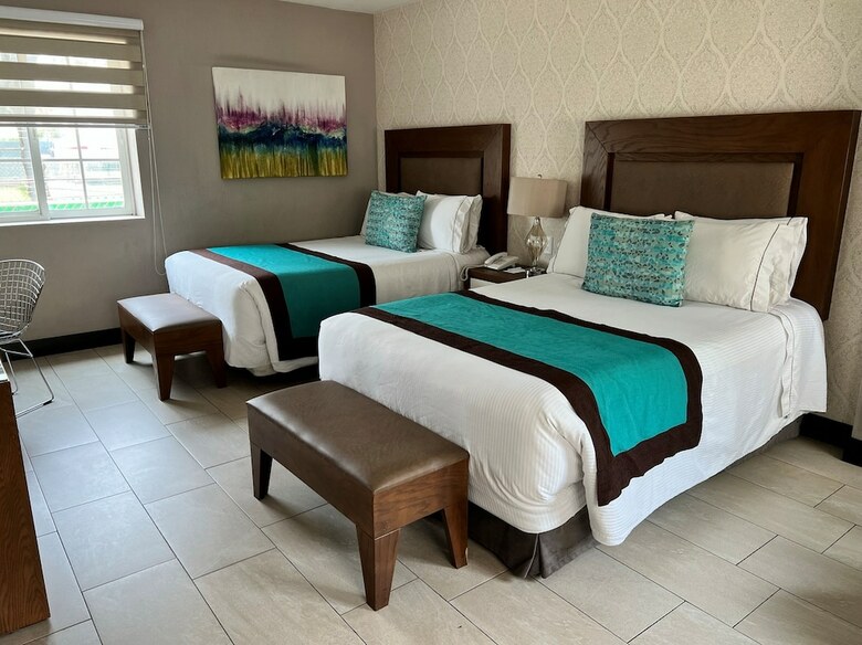 �urea Hotel And Suites