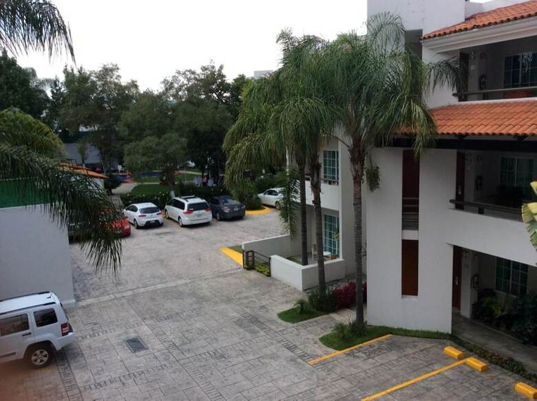 �urea Hotel And Suites
