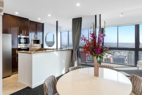 Hotel Meriton Kent Street