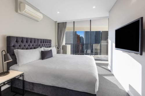 Hotel Meriton Kent Street