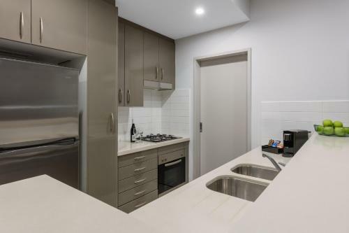 Hotel Meriton Kent Street