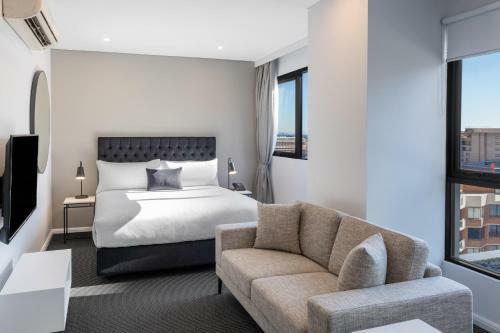 Hotel Meriton Kent Street