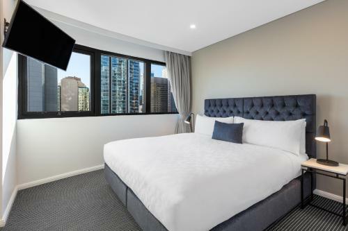 Hotel Meriton Kent Street