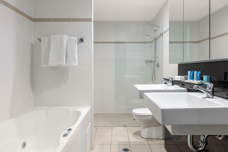 Hotel Meriton Serviced Apartments-world Tower