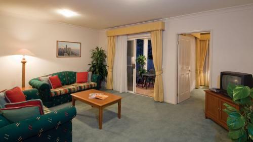 Hotel Royal Woods Resort