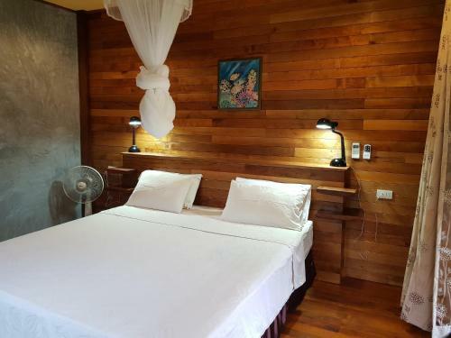 Hotel Suntisook Resort