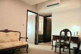 Hotel Royal Seasons Zhongkang (superior)