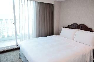Hotel Royal Seasons Zhongkang (superior)