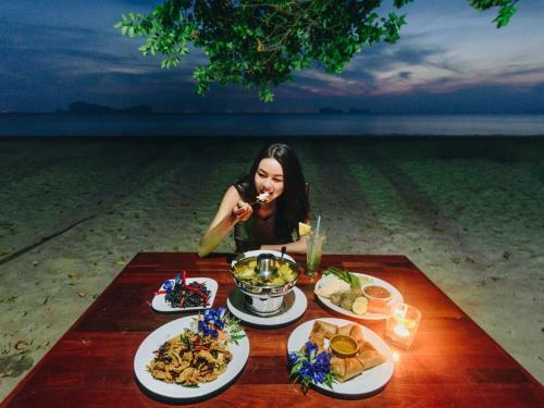 Hotel Yataa Island Resort
