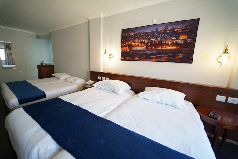 Shani Hotel