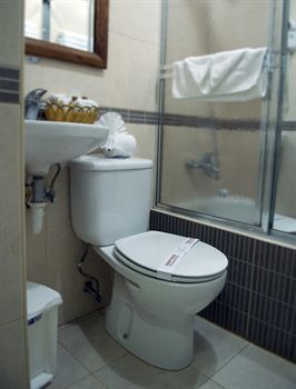 Hotel Century Plaza (.)