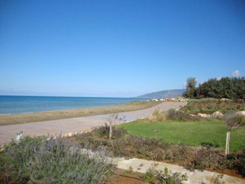 Villa Limni Sandy Beach Villas