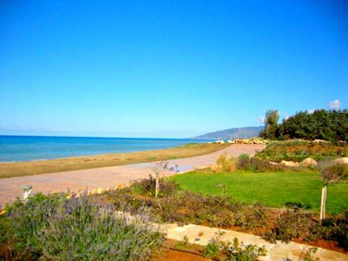 Villa Kartelia Sandy Beach Villas