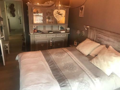 Bed & Breakfast Romantic Room In Brussel Sky