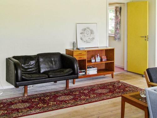 Two-bedroom Holiday Home In B�rkop 11