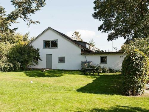 Eight-bedroom Holiday Home In Grenaa