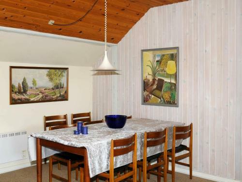 Eight-bedroom Holiday Home In Grenaa