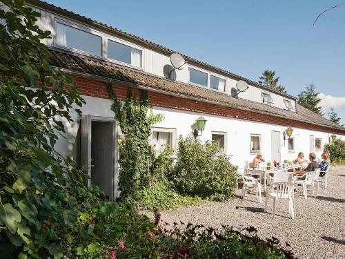 Eight-bedroom Holiday Home In Grenaa