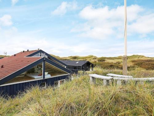 Five-bedroom Holiday Home In L�kken 6