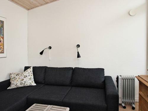 Three-bedroom Holiday Home In Hals 18