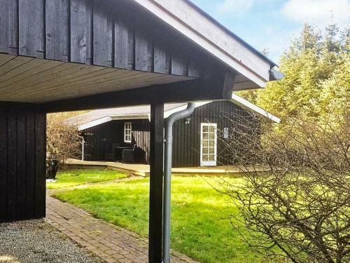 Three-bedroom Holiday Home In Hals 28