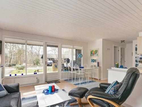 Three-bedroom Holiday Home In Hasle 6