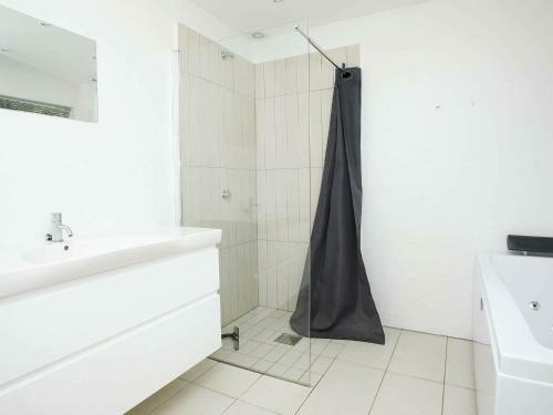 Two-bedroom Holiday Home In Hals 17