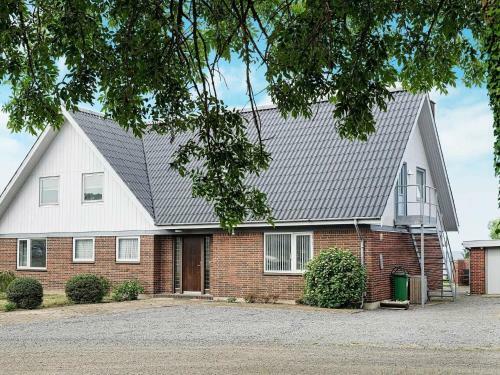Three-bedroom Holiday Home In Hasle 5