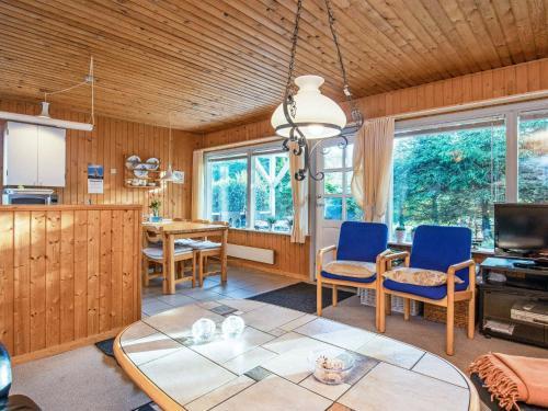 Three-bedroom Holiday Home In Hals 43