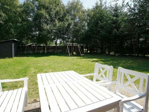 Four-bedroom Holiday Home In Hals 12