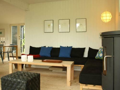 One-bedroom Holiday Home In J�gerspris 2